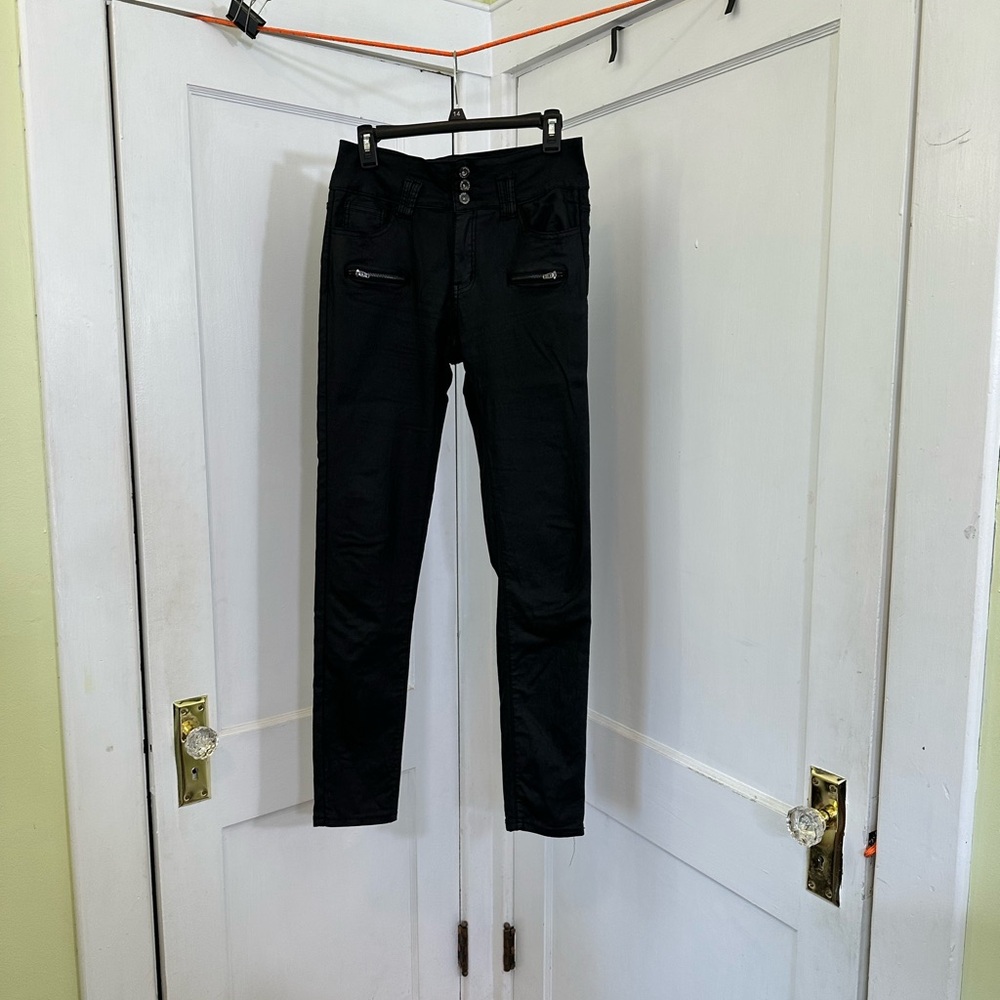 Women's Black Skinny Jeans
